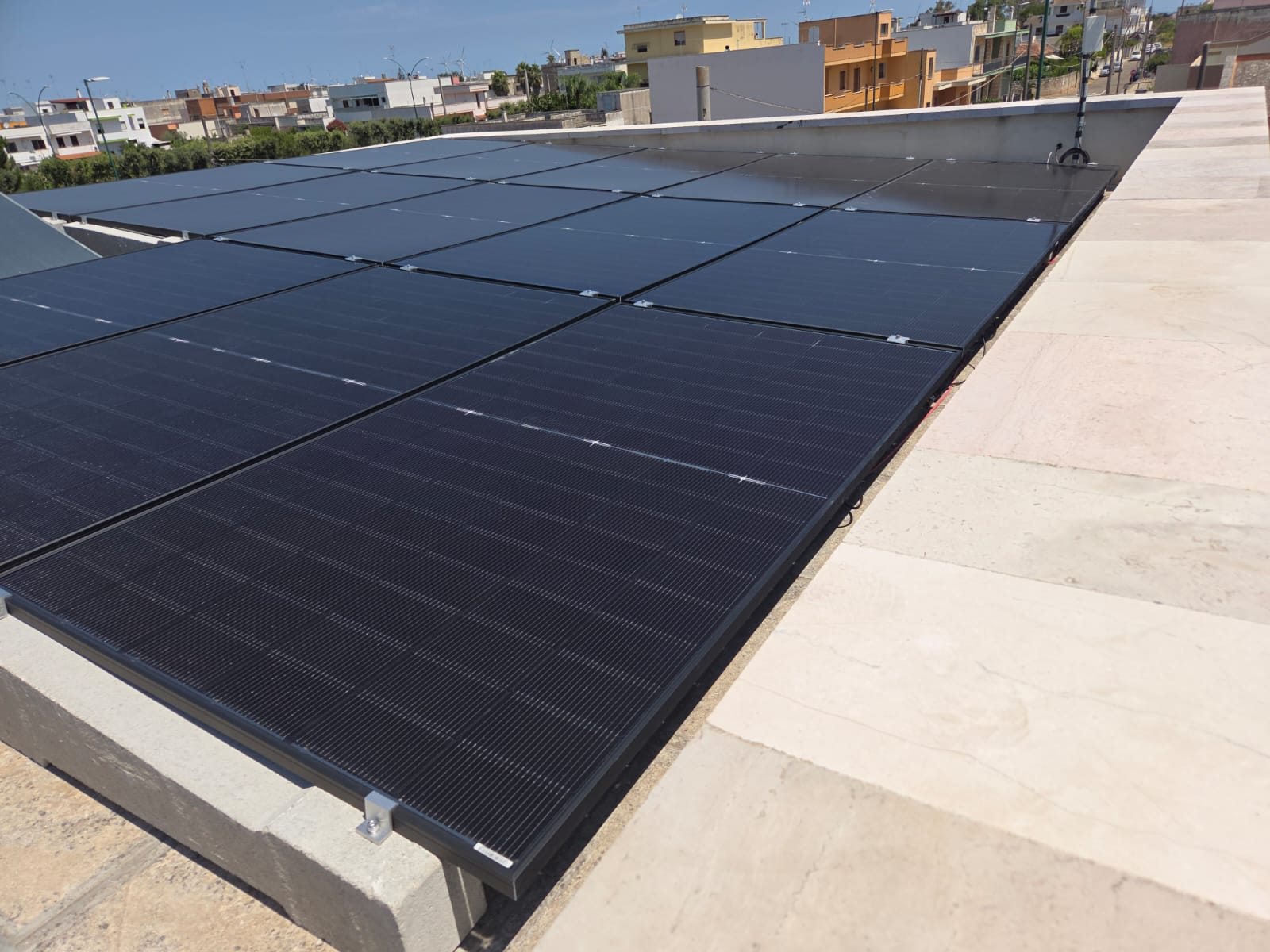 Impianto fotovoltaico - realizzazione 35
